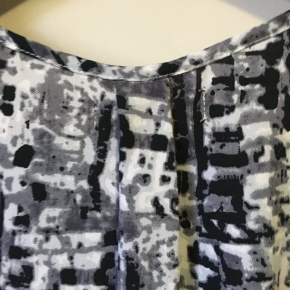 Jessica Tiny Modern TV Static Print Tunic Cap Sleeve Box Pleat Blouse - Picture 9 of 16